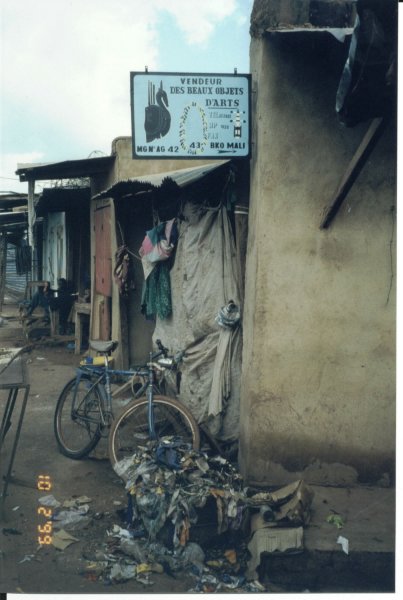 Bamako Market in Mali.jpg (47872 bytes)
