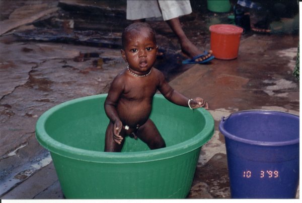 Petite Troure Future African Art dealer.jpg (43748 bytes)