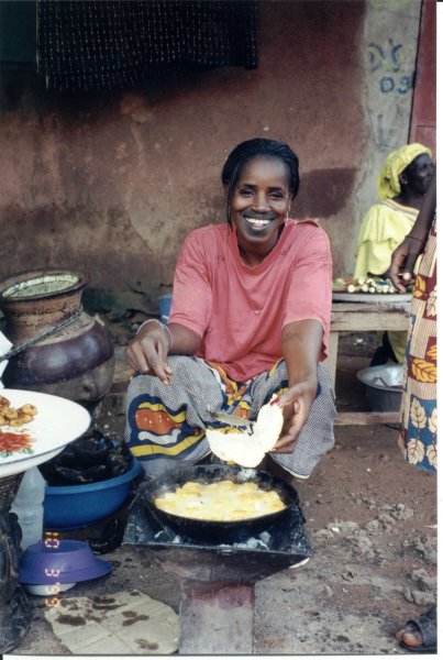 Peul woman from Mali.jpg (60024 bytes)